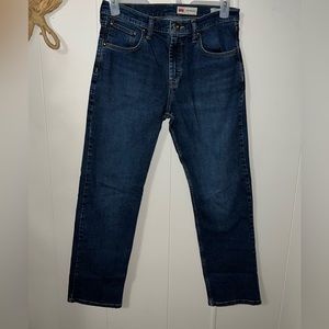 Men Wrangler Slim Straight Distressed Dark Blue Jeans Adult 32x30 USA RN 130273